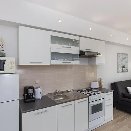 Blazevic - One Bedroom With Terrace And City View *