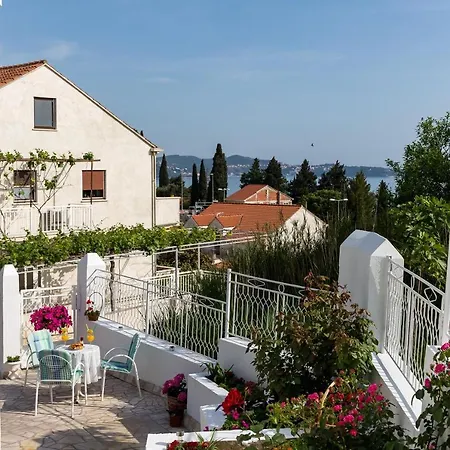 Apartmán Blazevic - One Bedroom With Terrace And City View *